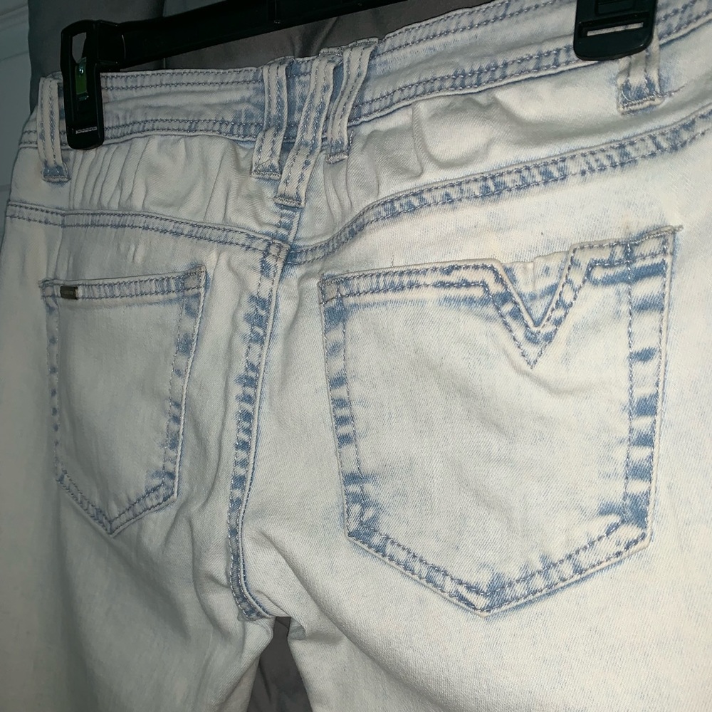 Light washed jeans - Picture 5 of 6